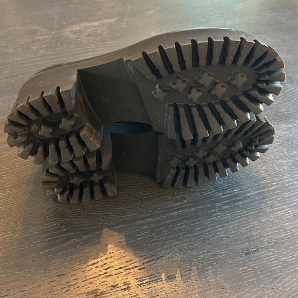 Frame Le Croyden Faux Leather Pull on Lug Sole Boot Blqck - Picture 11 of 14